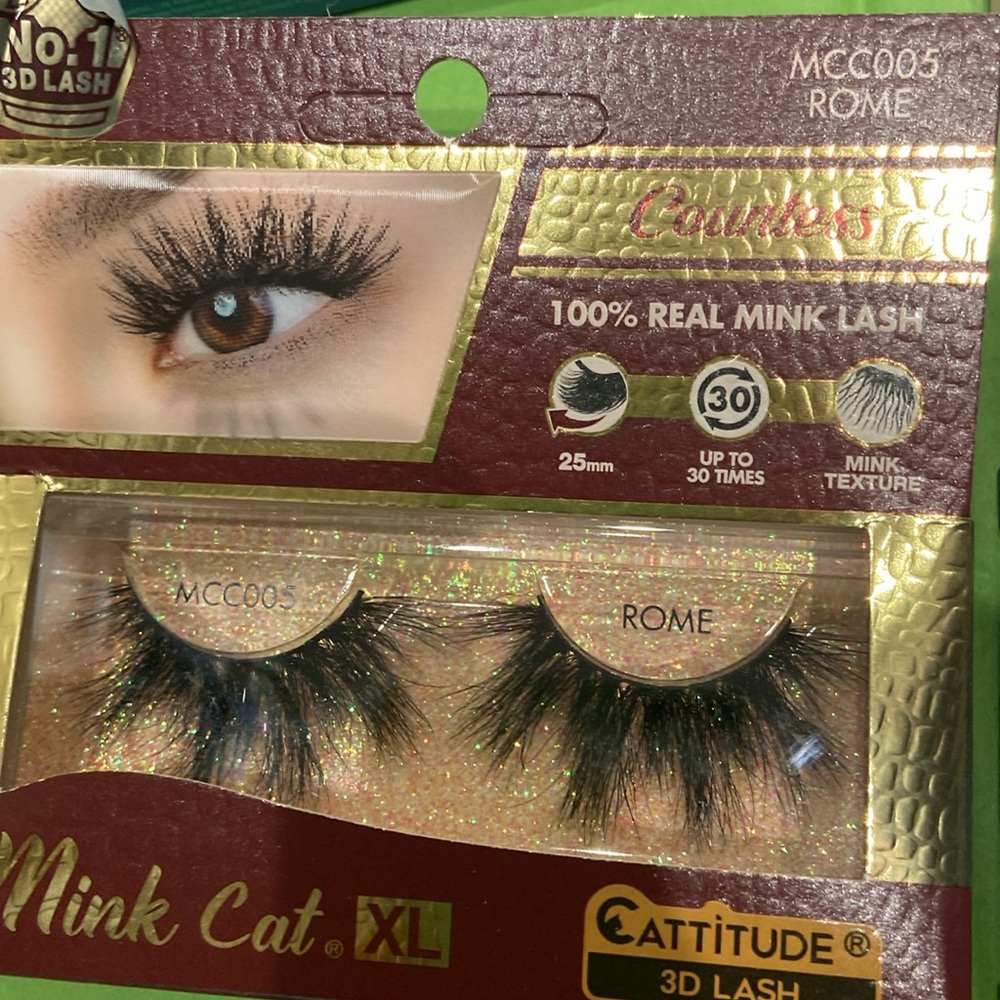 Bundle of Ardell and other brand, lashes and adhesive brand new inboxes - Picture 5 of 8